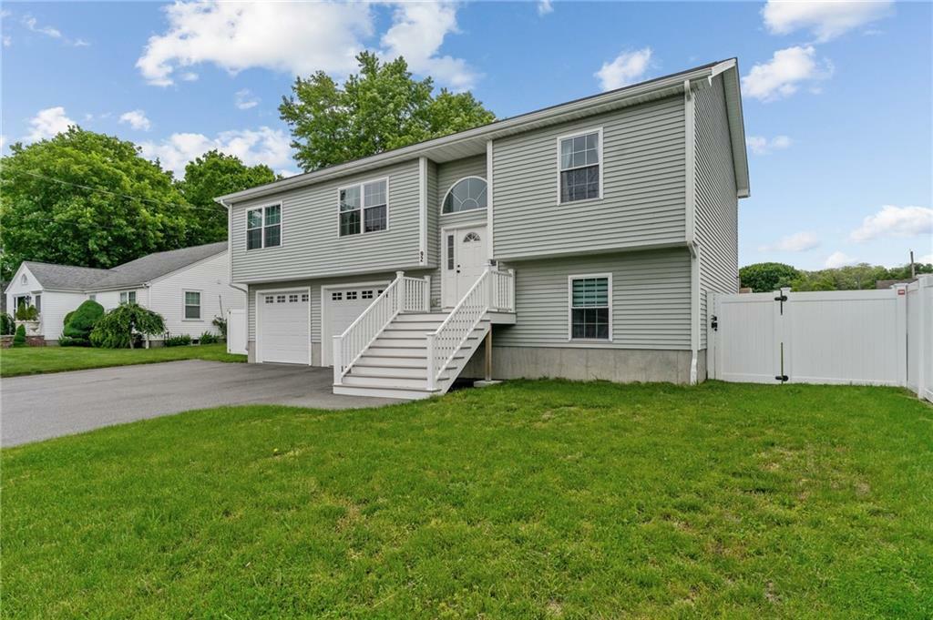 92 Dewolf Avenue  Bristol RI 02809 photo