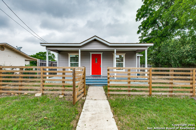Property Photo:  423 Millard  TX 78212 