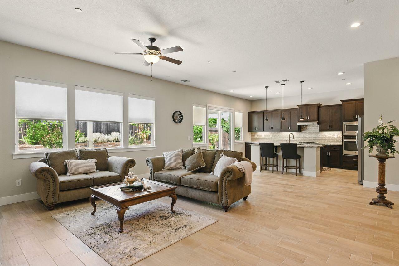 Property Photo: 4203 Mockingbird Court CA 95677