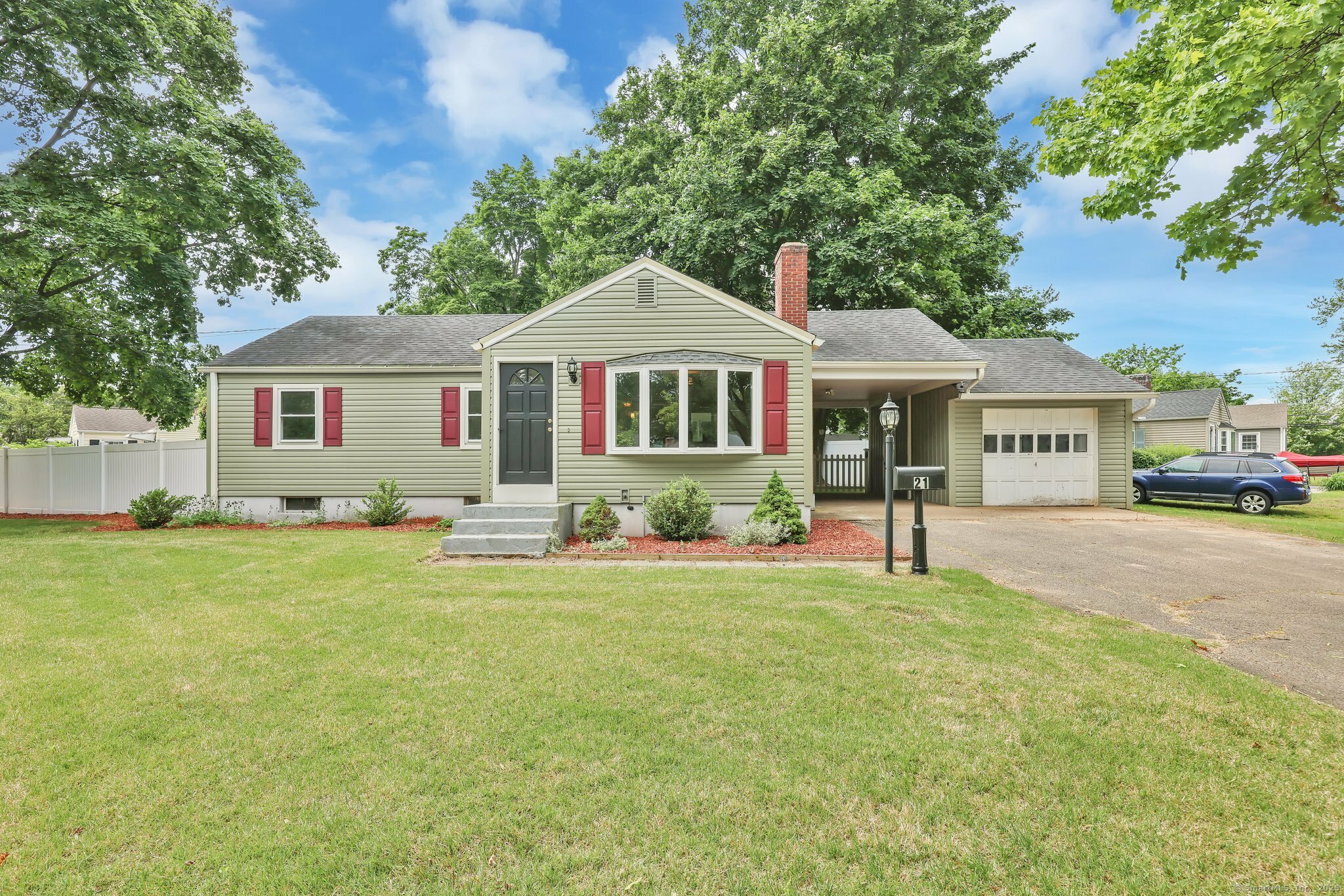 Property Photo: 21 Enfield Street CT 06096