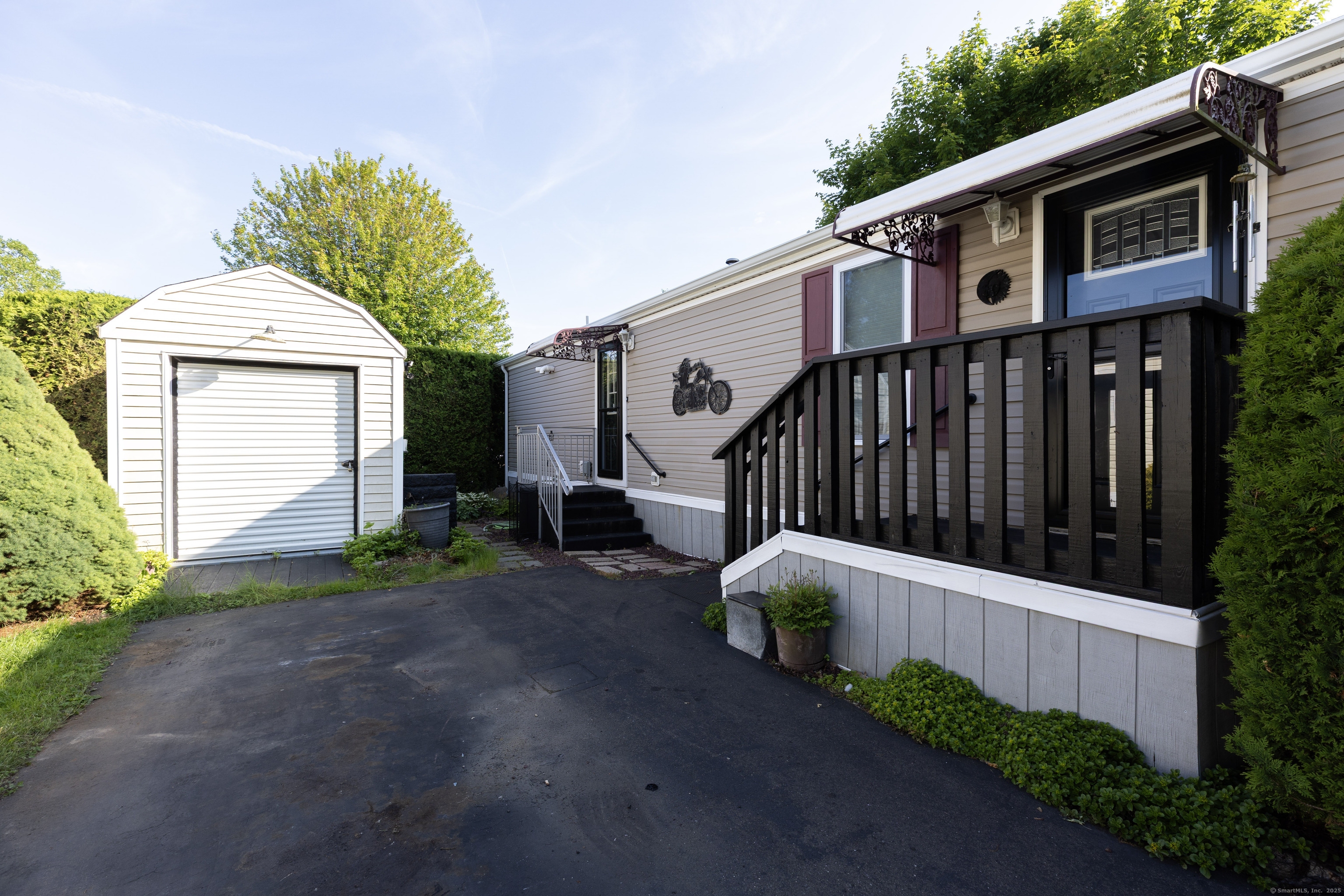 Property Photo: 24 Ella Circle CT 06460