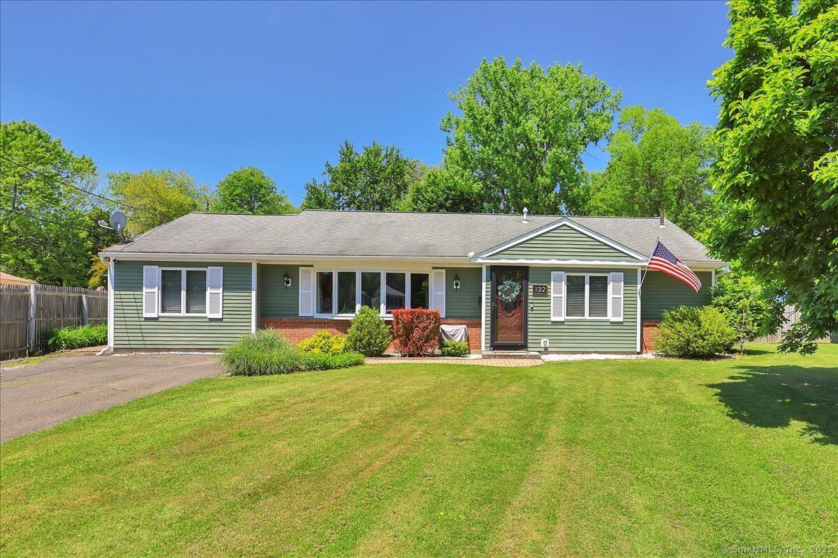 Property Photo:  132 Barnard Drive  CT 06111 