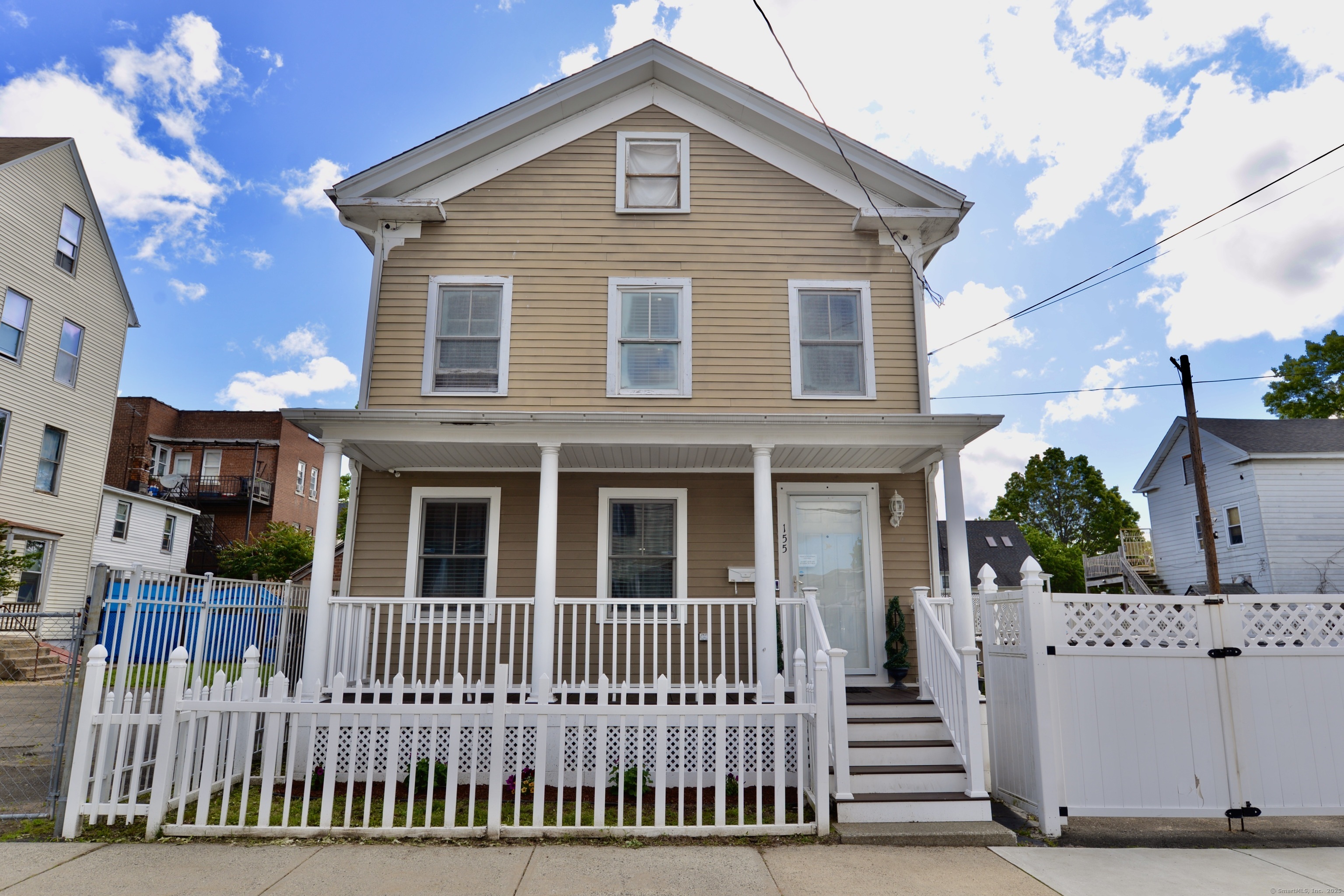 Property Photo:  155 Cedar Street  CT 06519 