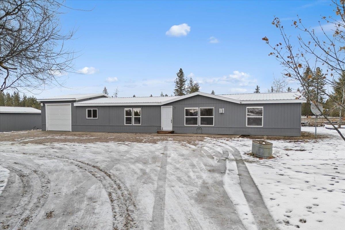 Property Photo: 4582 A Hwy 231 WA 99173