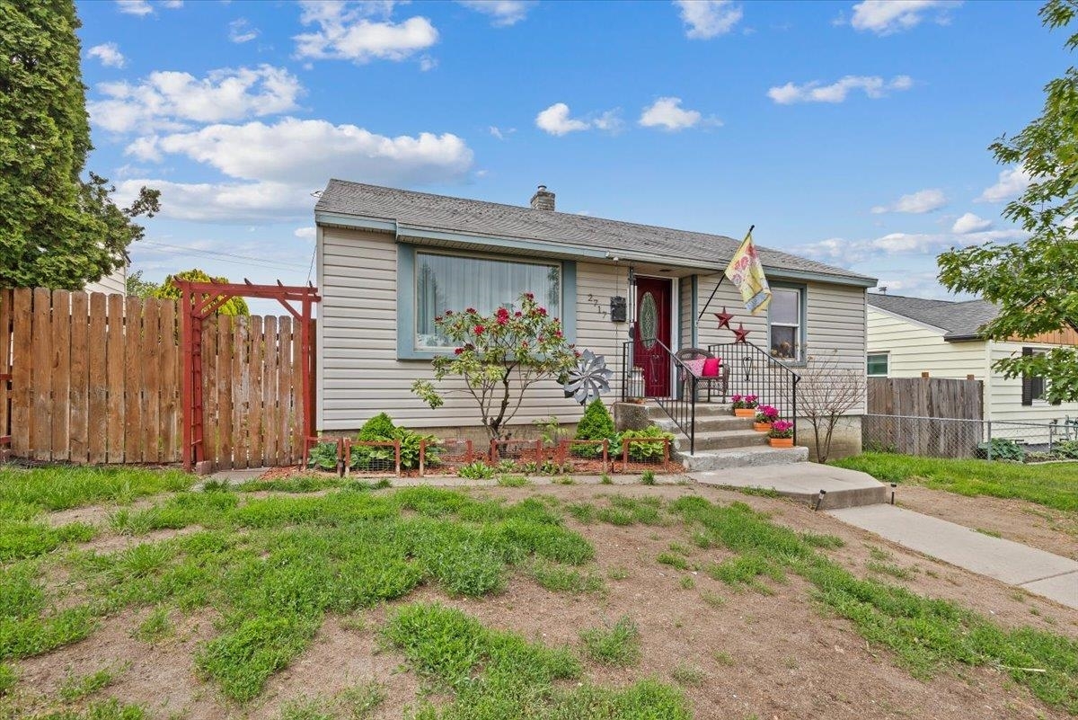 Property Photo: 2717 W Wabash Ave WA 99205
