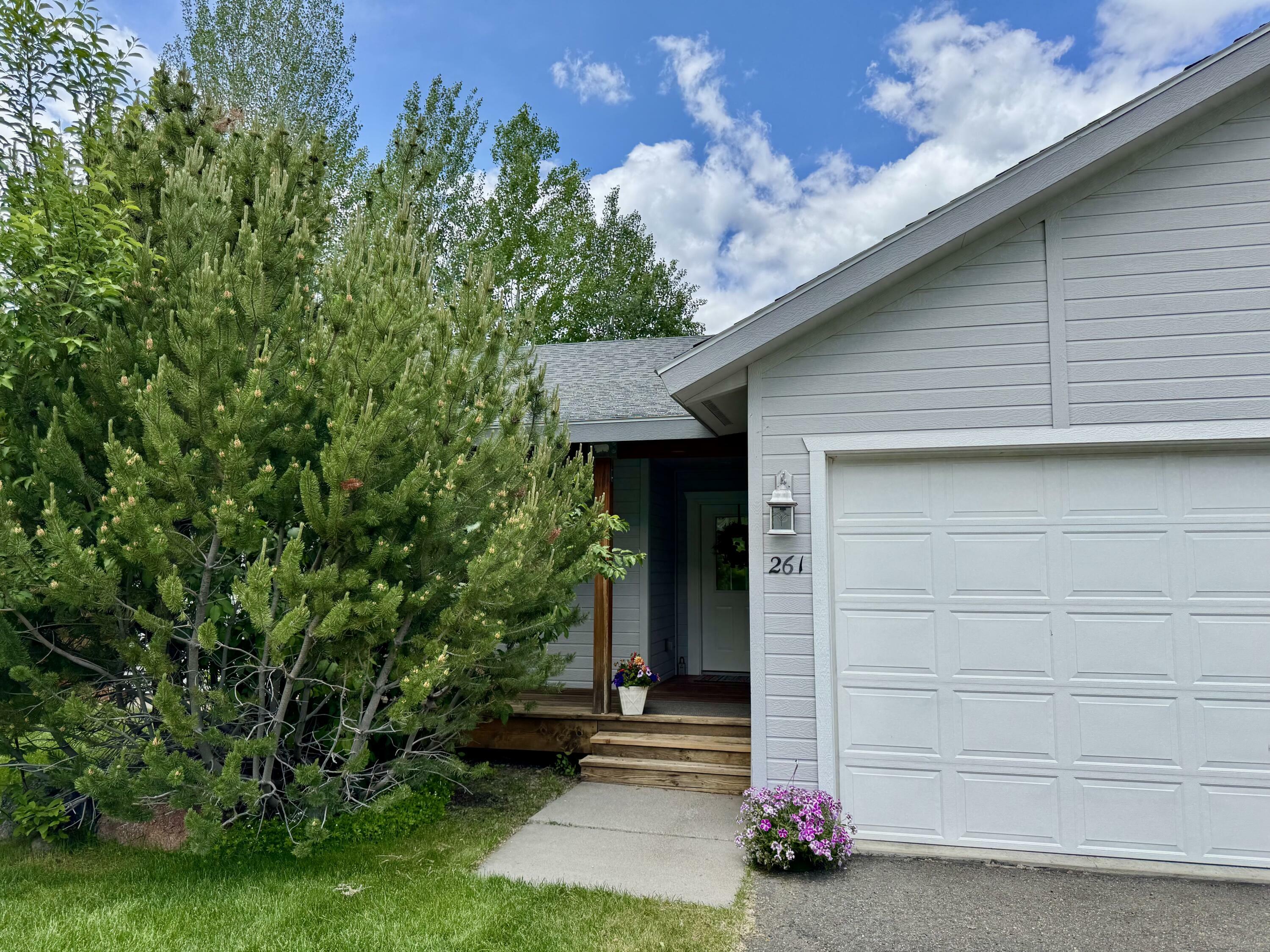 Property Photo:  261 Sunrise Ranch Rd  ID 83313 