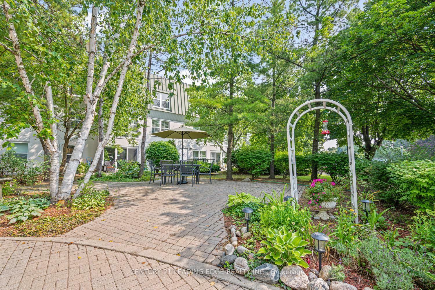 Property Photo: 100 Anna Russell Way 224 ON L3R 6C7