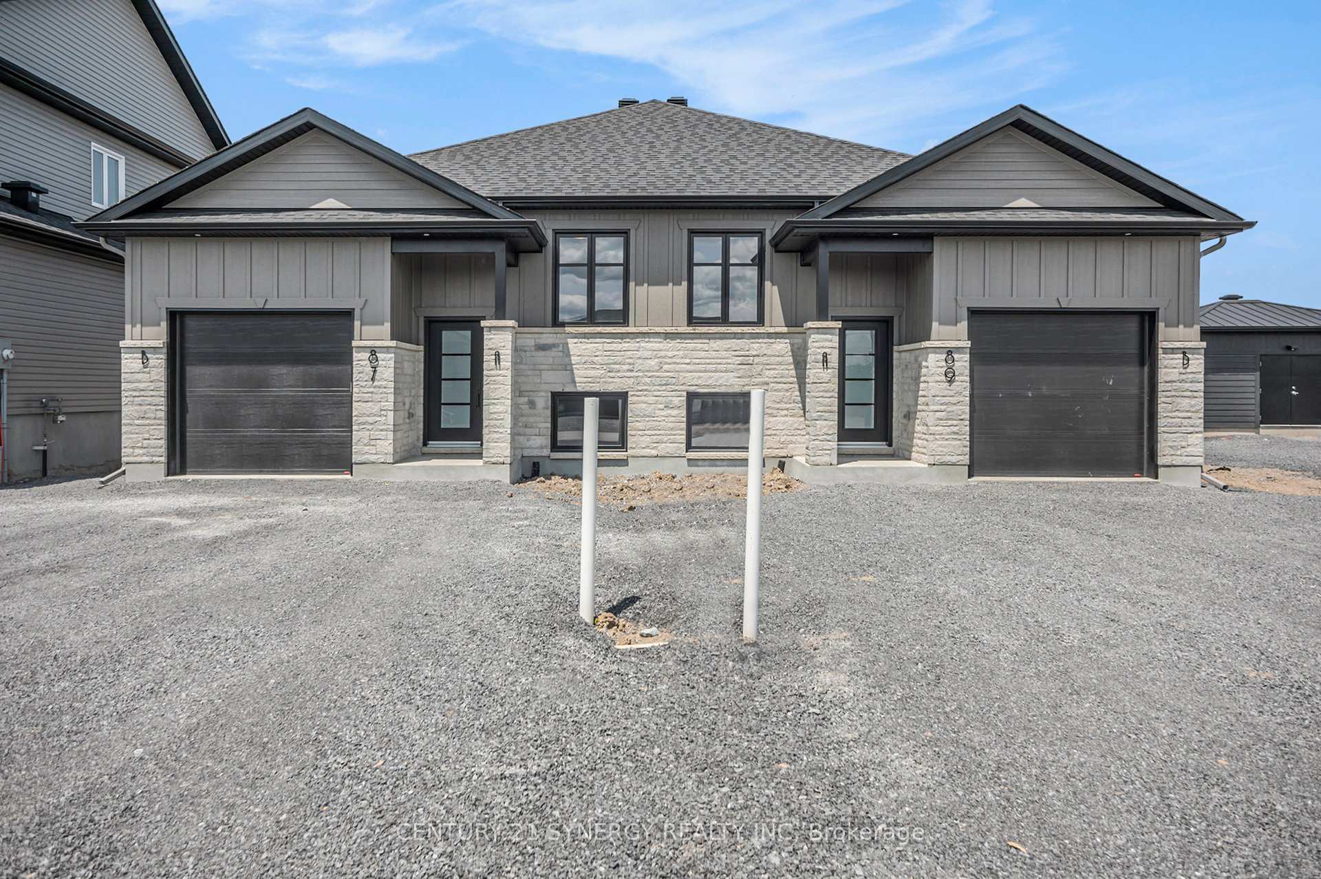Property Photo: 89 Helen Street B ON K0A 1R0
