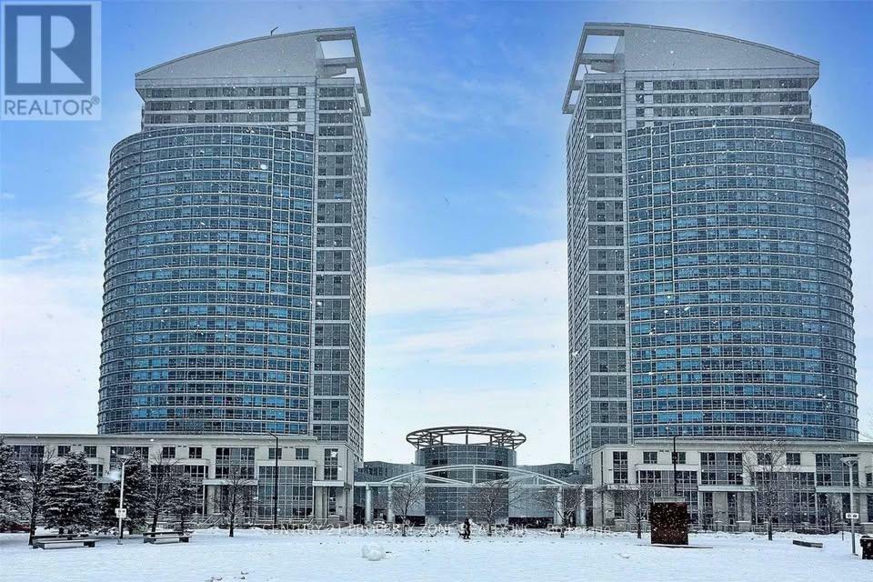 Photo de la propriété: 36 Lee Center Drive 2603 ON M1H 3K2