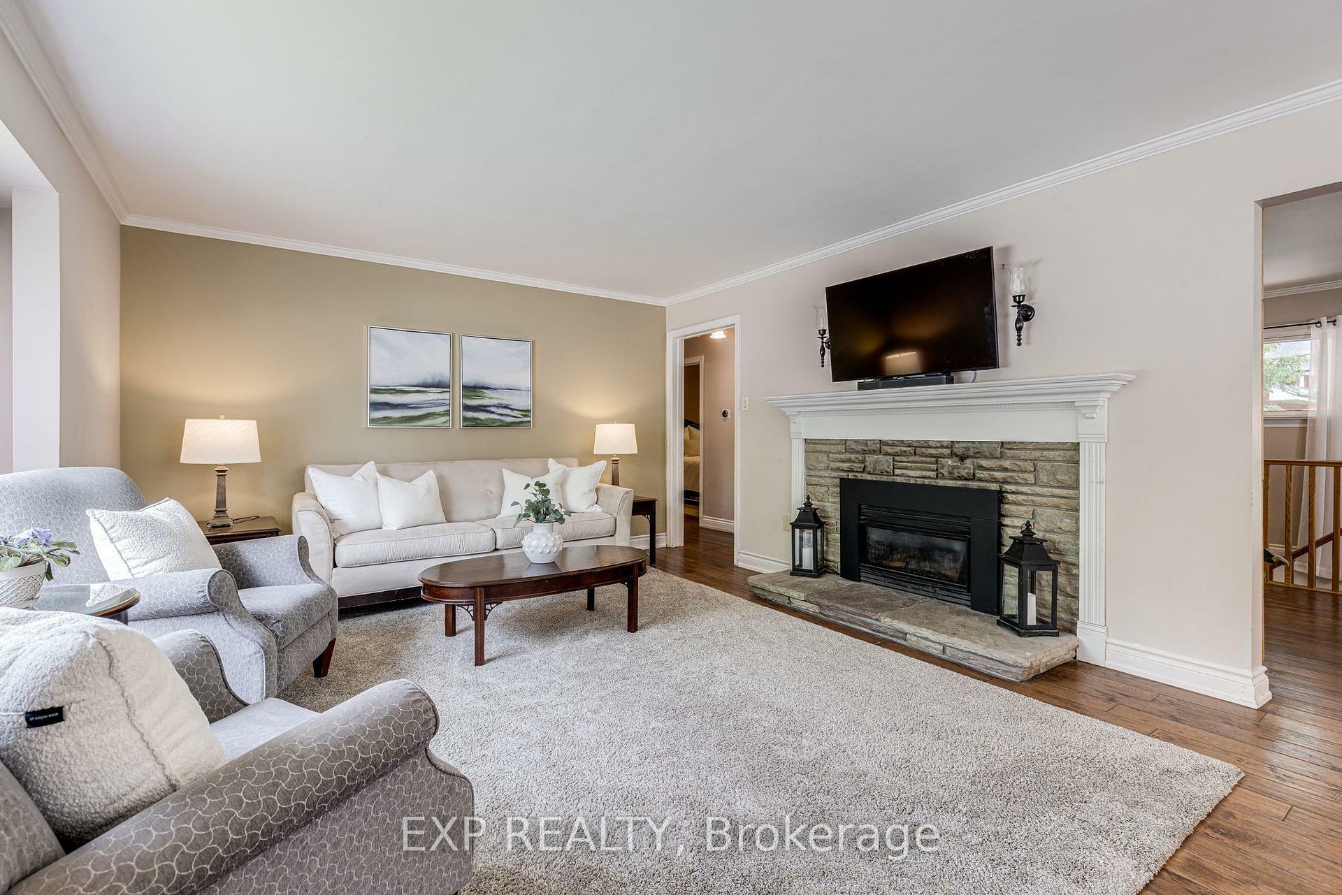 Property Photo: 65 Franklin Street ON L9P 1J5