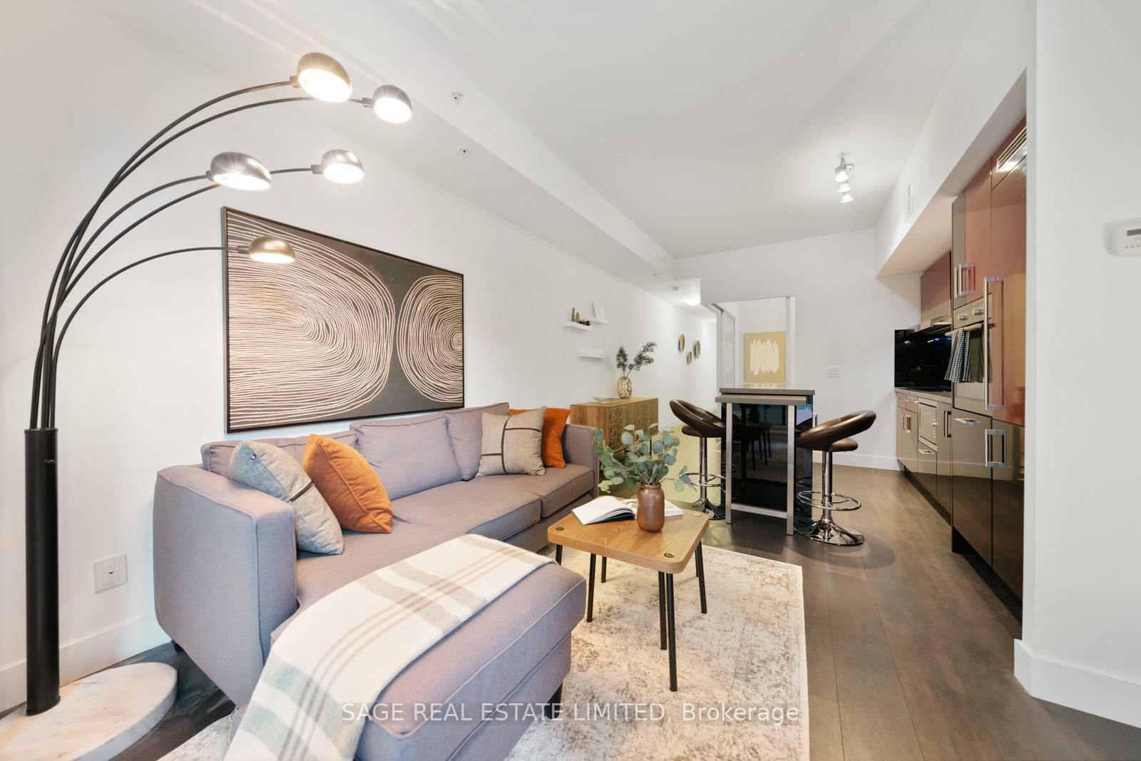 Property Photo: 39 Sherbourne Street 801 ON M5A 0L8
