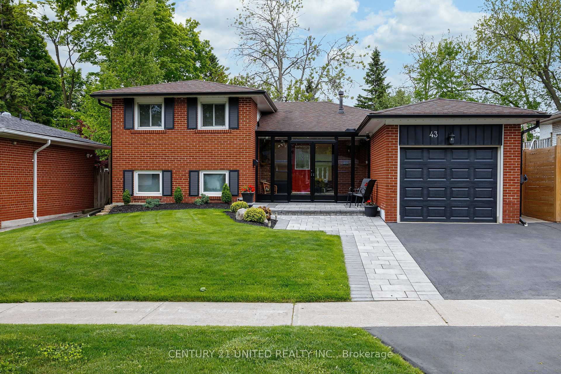 Property Photo: 43 Tilley Drive ON M1C 2G3