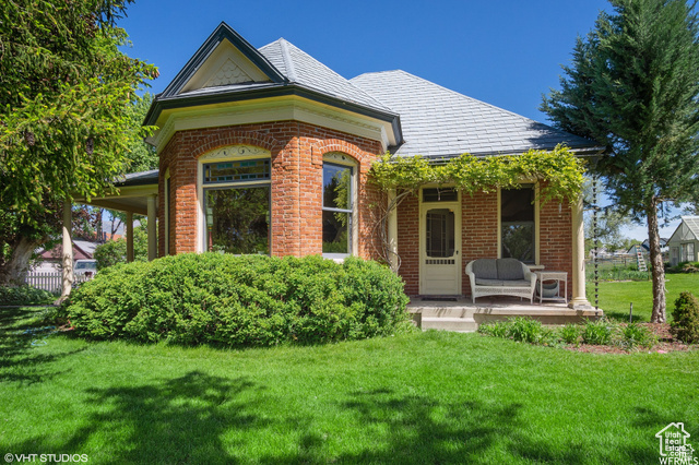 Property Photo: 211 E 100 N UT 84049