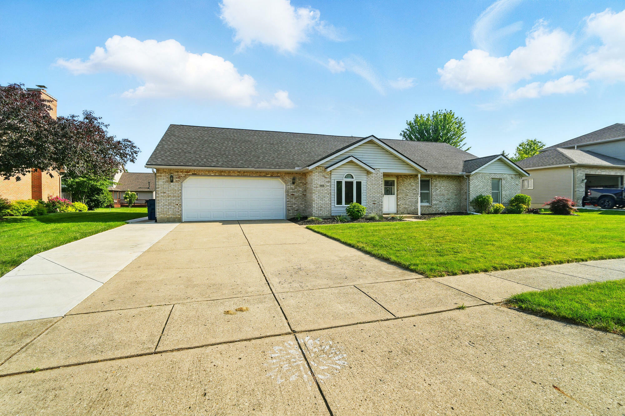 Property Photo: 865 Copperfield Lane OH 45371
