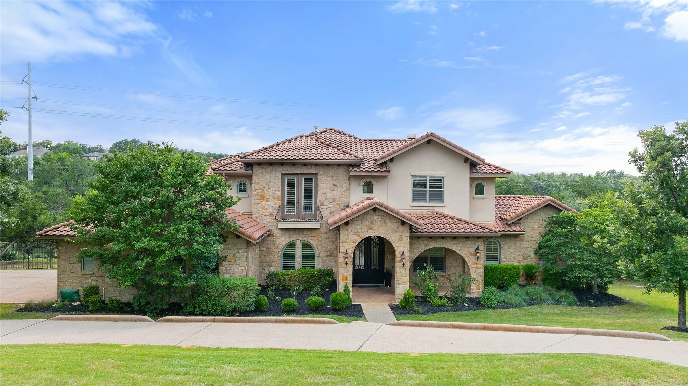 Property Photo:  303 Bella Montagna Circle  TX 78734 
