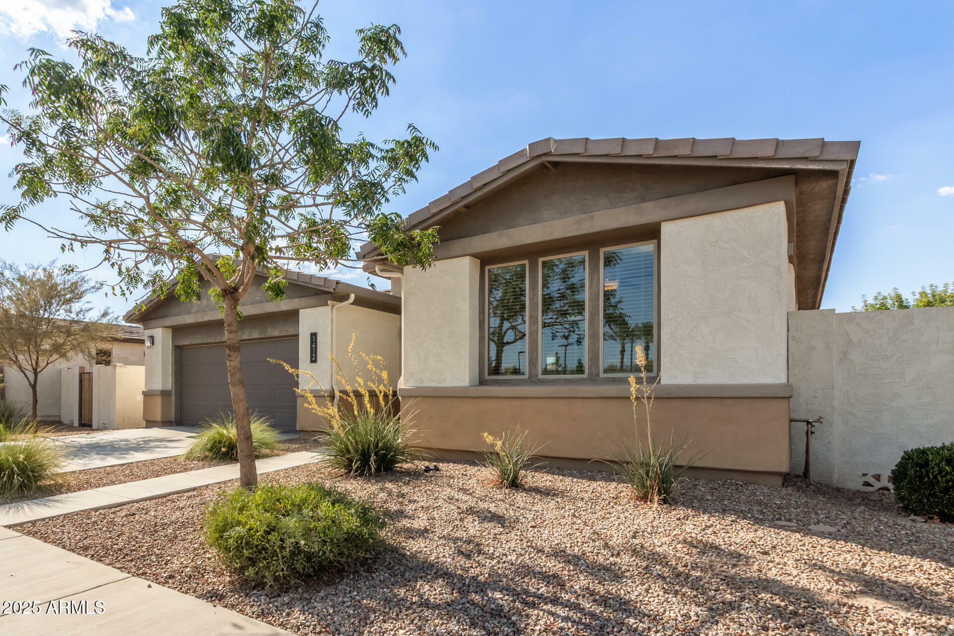 Property Photo: 1412 W Sonoqui Boulevard AZ 85140