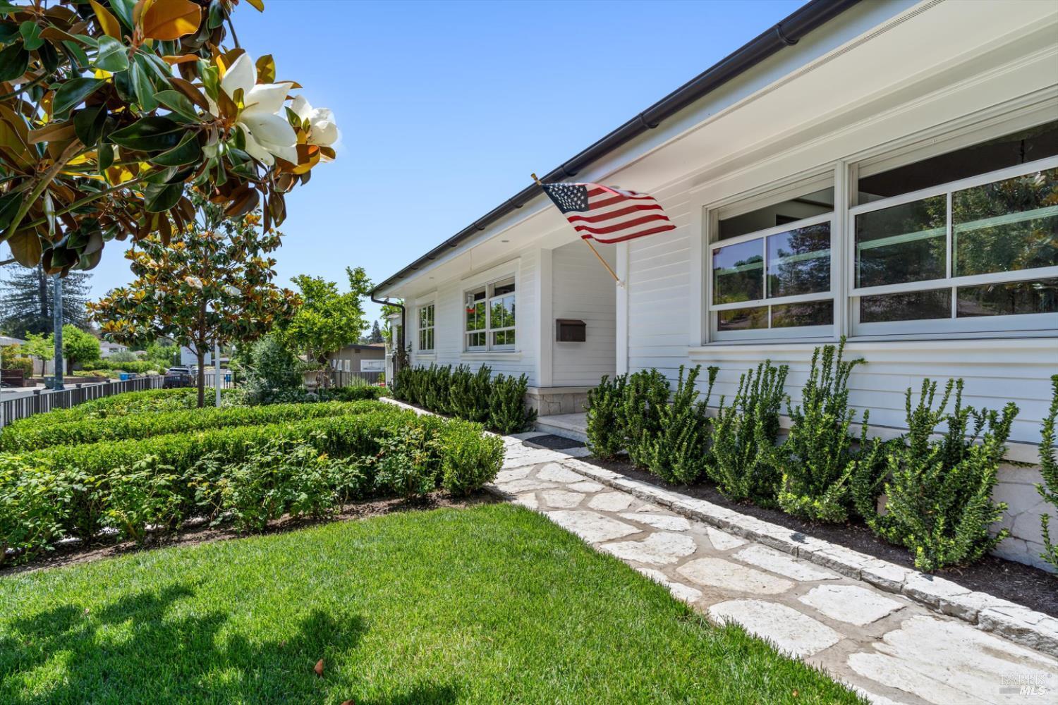 Property Photo: 1003 Sunnyside Drive CA 95448