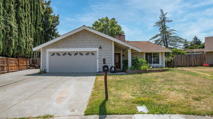 Property Photo: 2695 Vista Linda Drive CA 94534