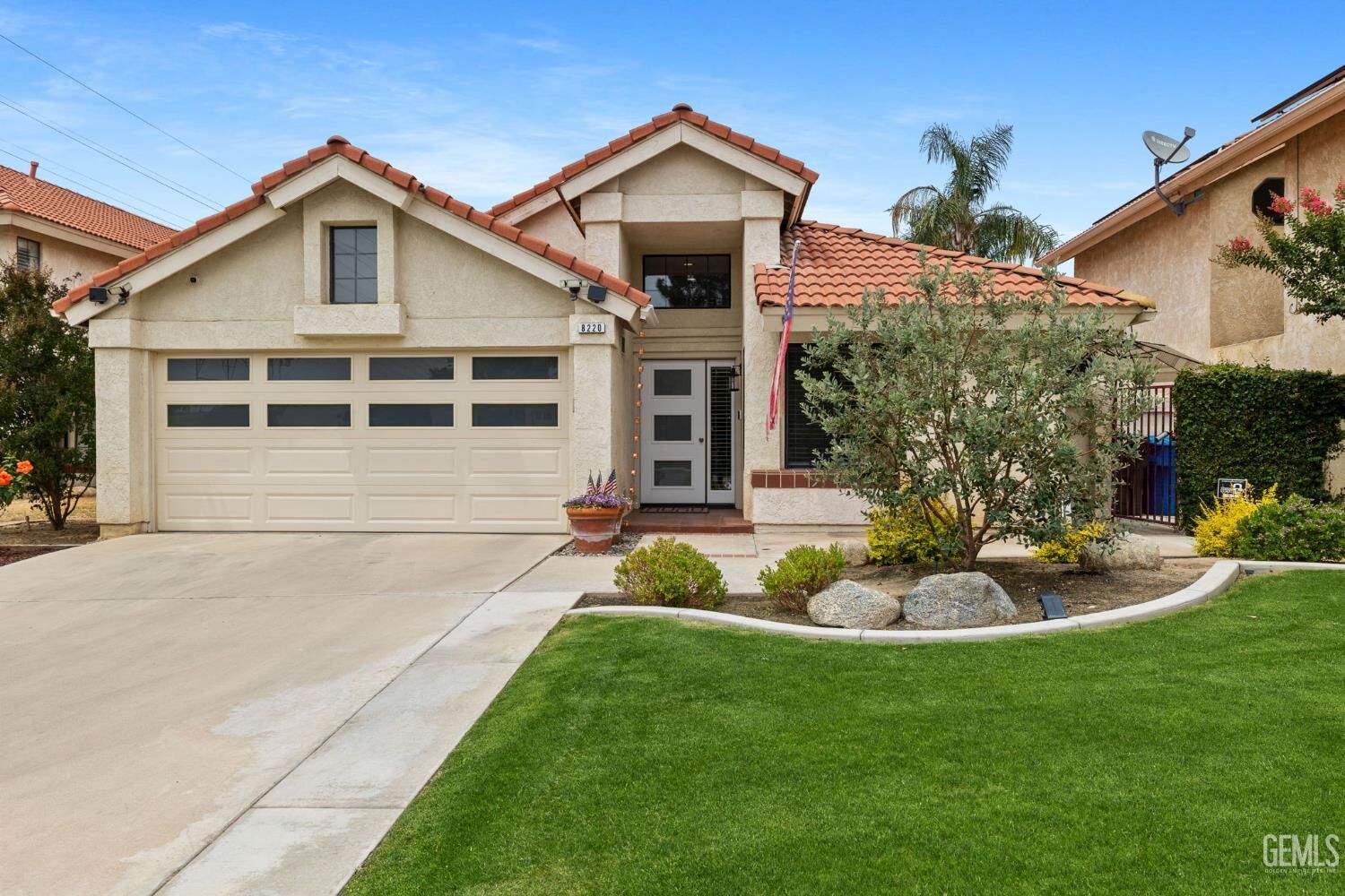 Property Photo: 8220 Birmingham Street CA 93311