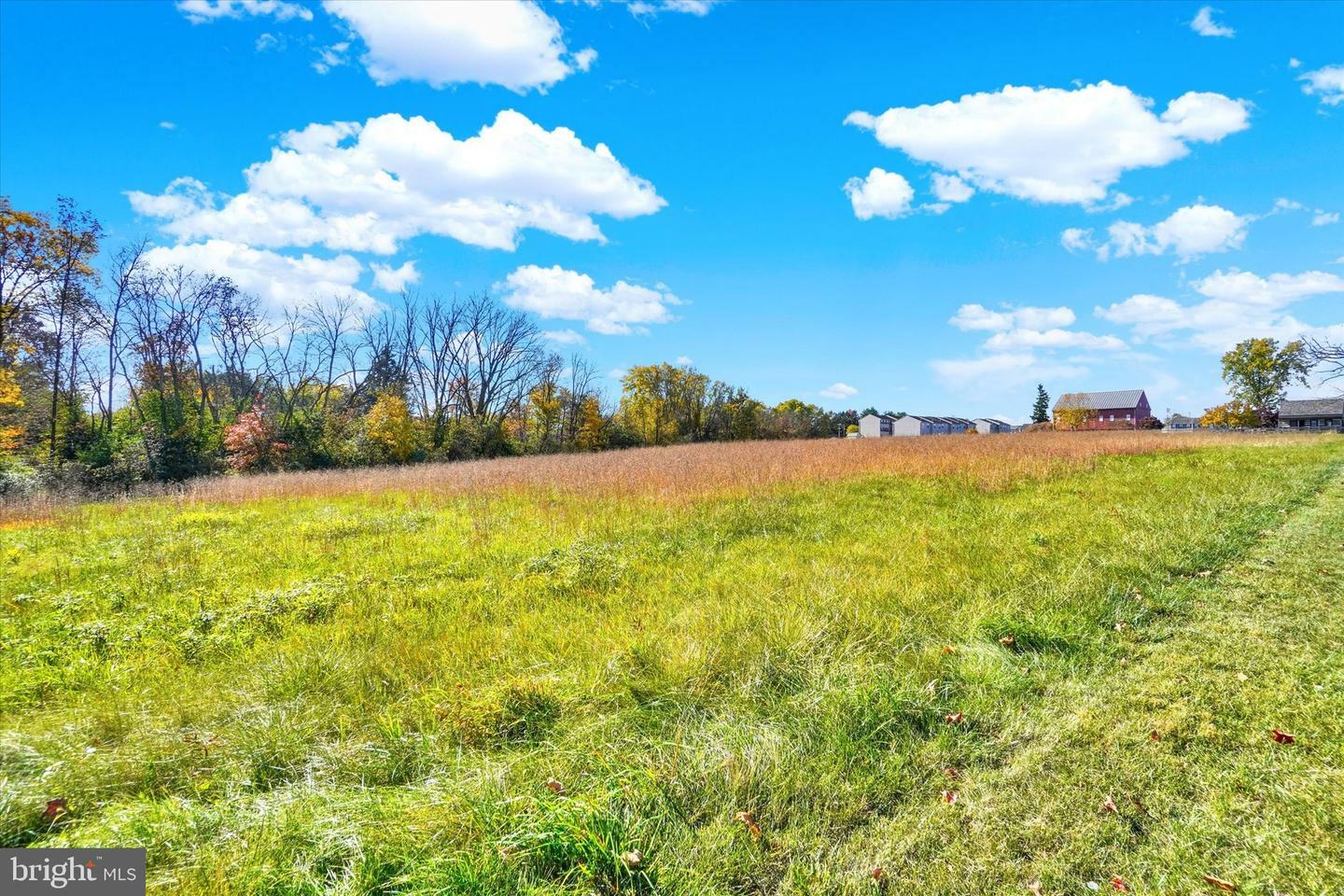 1900-H Greenbriar Road  York PA 17404 photo