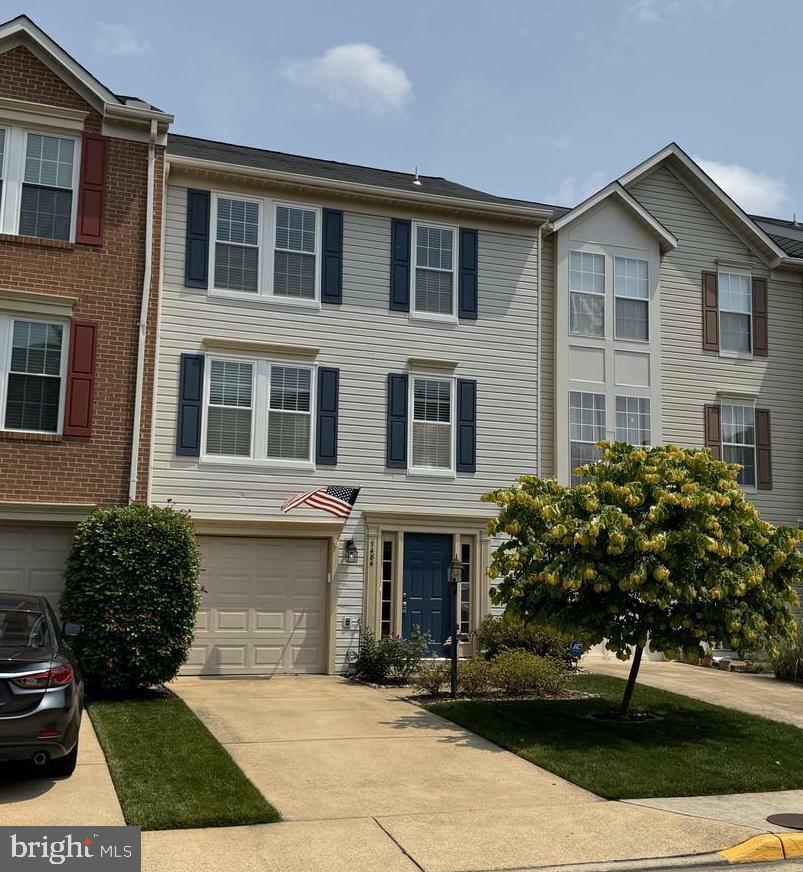 Property Photo: 7484 Gadsby Square VA 22315