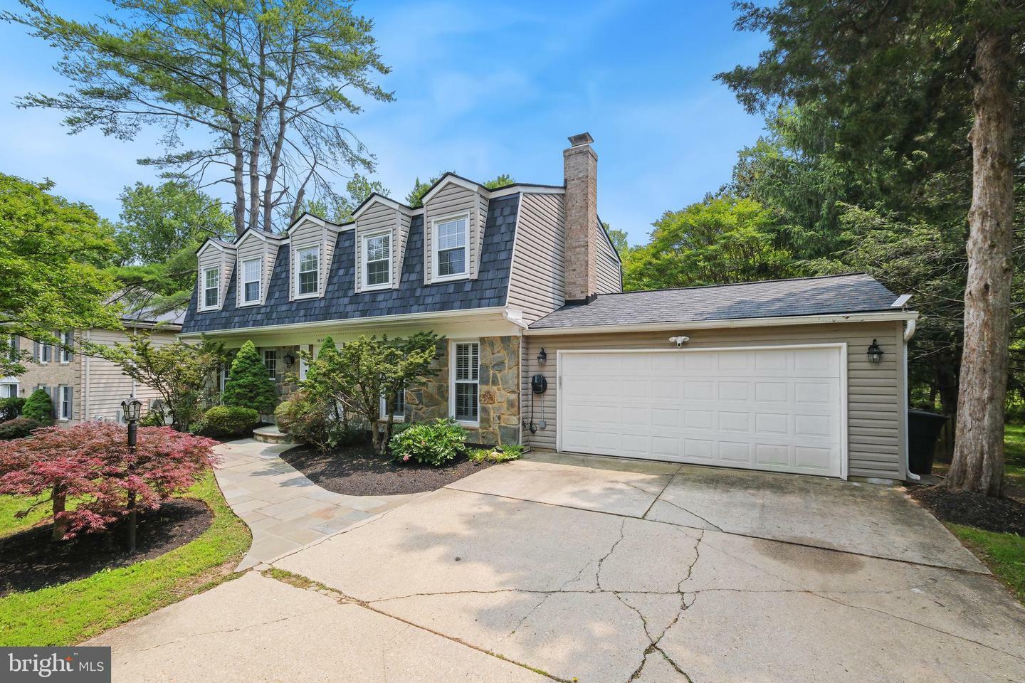 Property Photo: 10104 Colebrook Avenue MD 20854