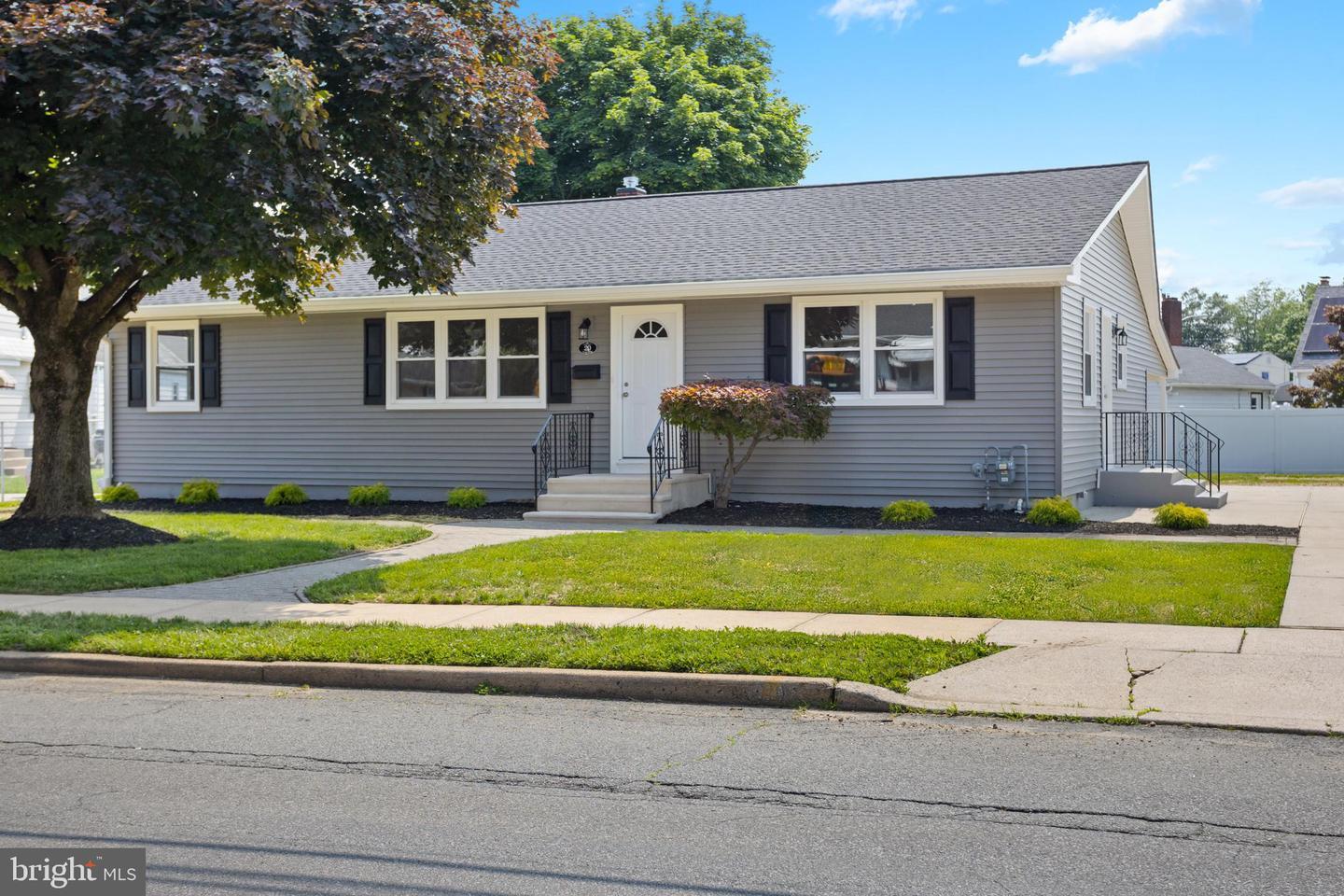 Property Photo:  20 Goeke Drive  NJ 08610 