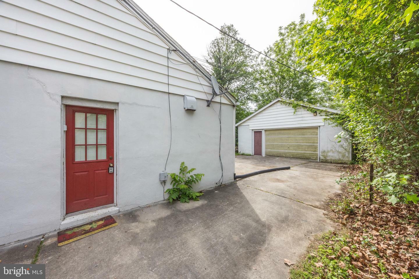 Property Photo: 16 Fordham Avenue DE 19720