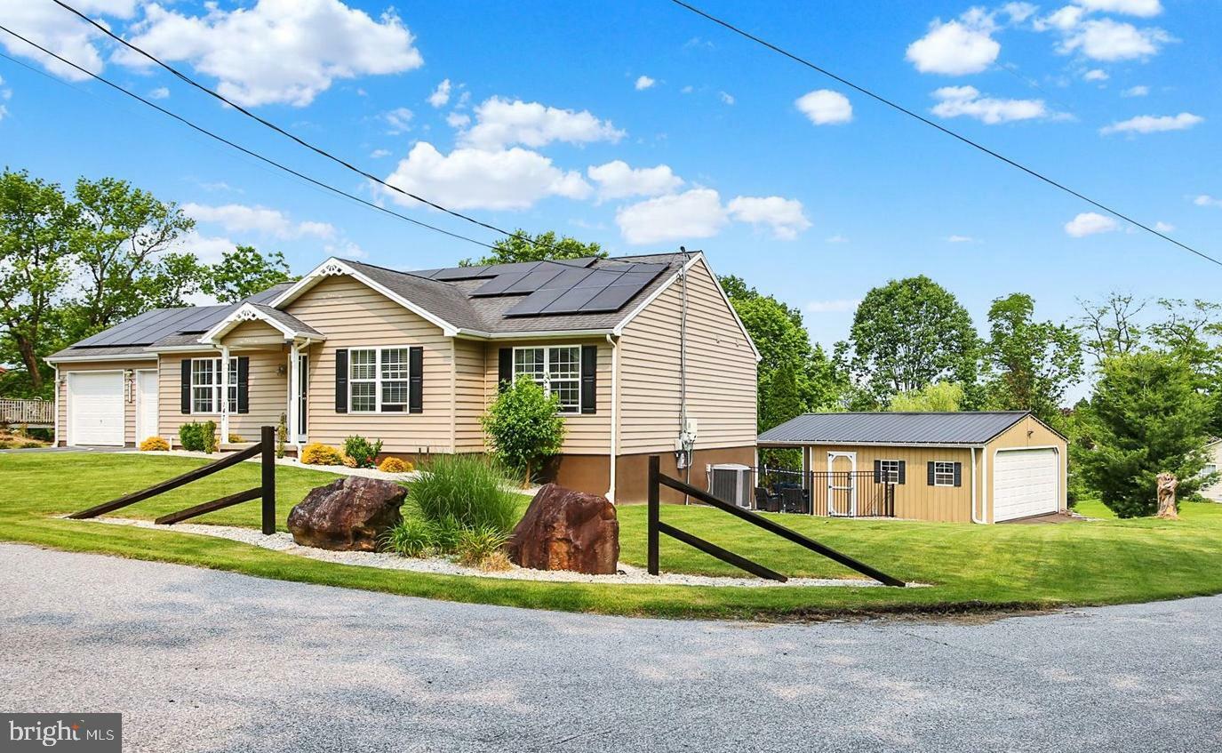 147 Spring Road  Dillsburg PA 17019 photo