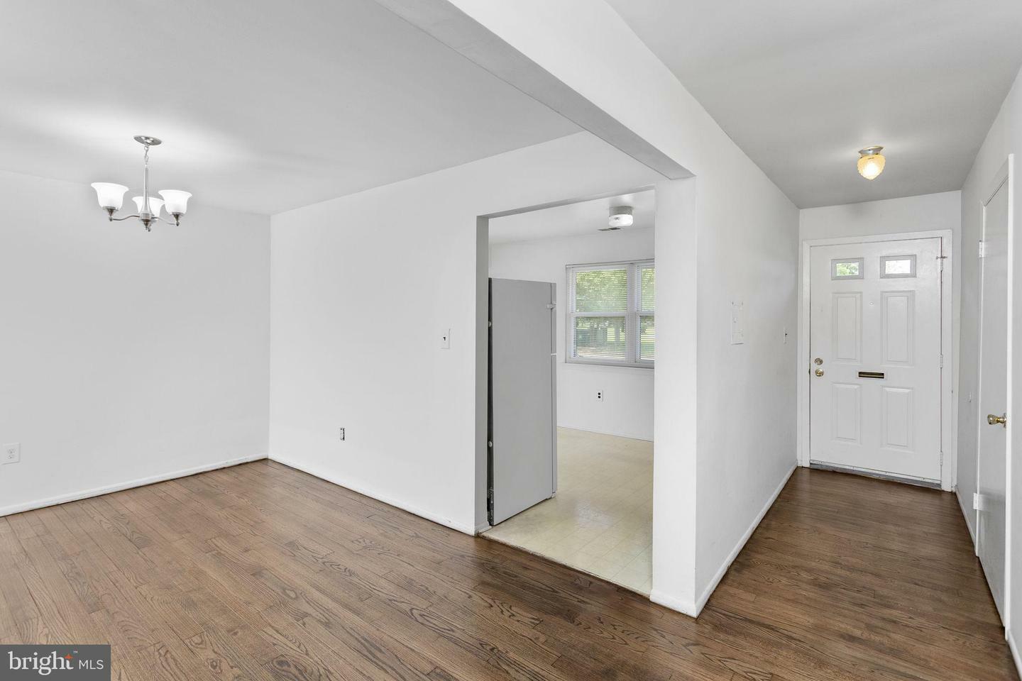 Property Photo: 615 Silver Court NJ 08690