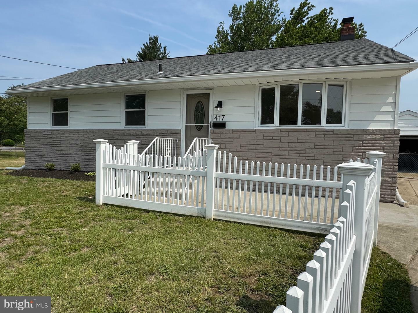Property Photo: 417 Veterans Drive NJ 08065