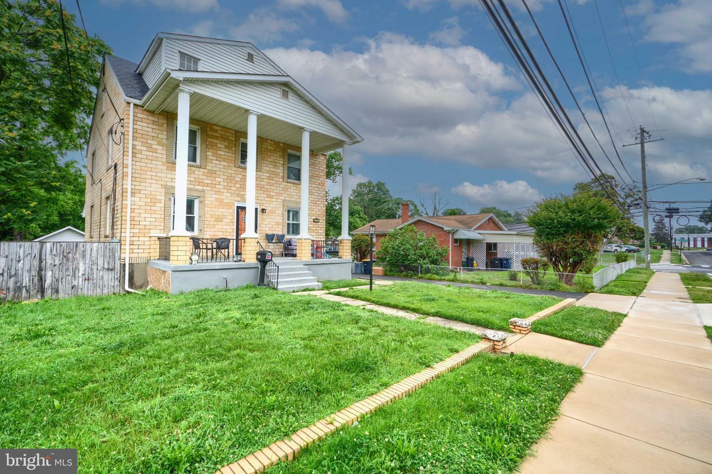 Property Photo: 4770 Towne Park Road MD 20746