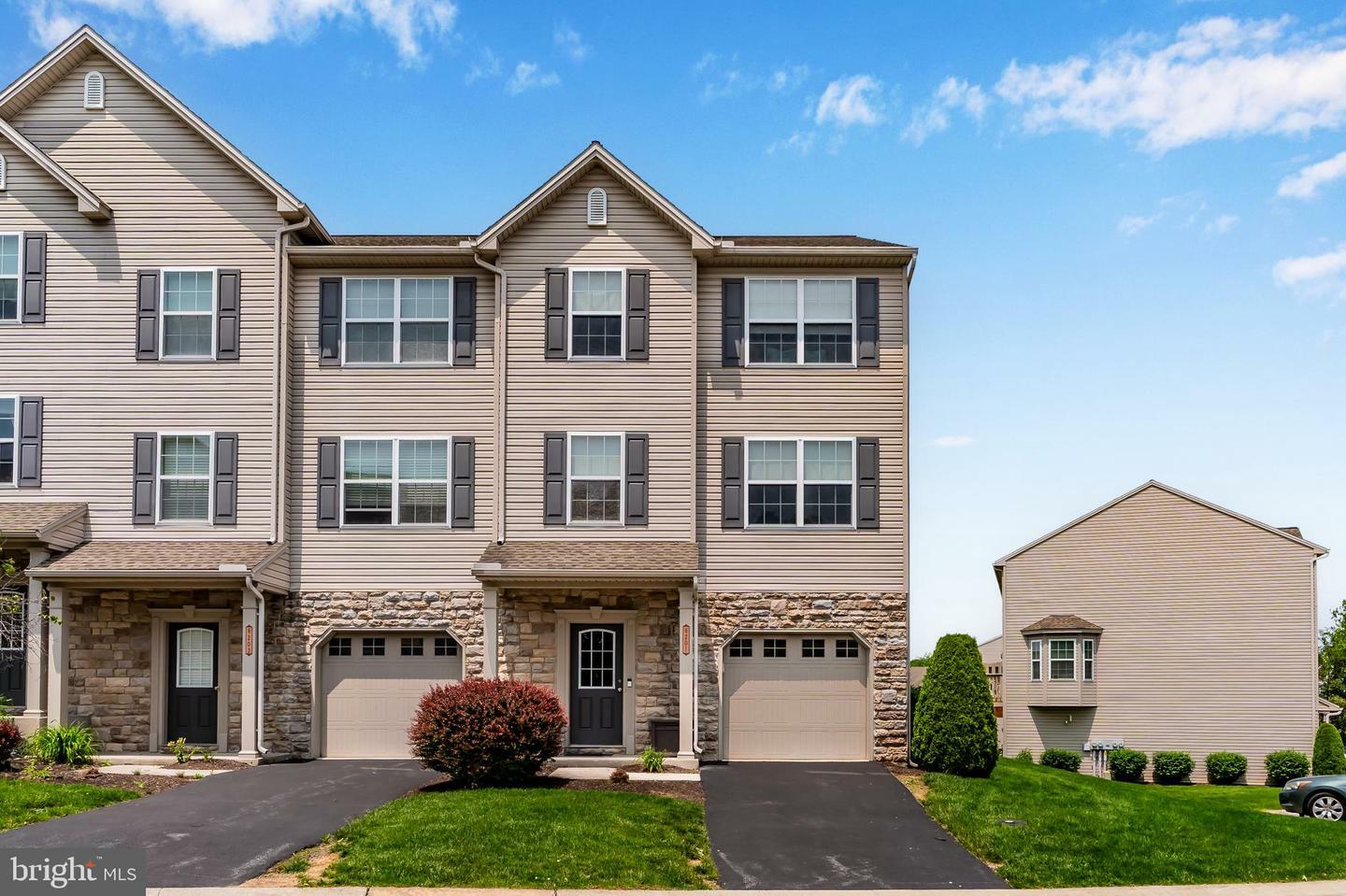 6201 Galleon Drive  Mechanicsburg PA 17050 photo