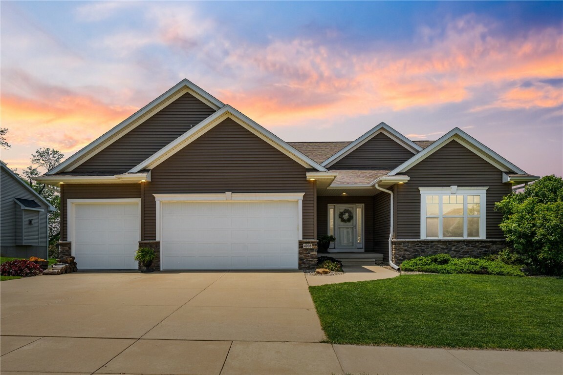 Property Photo: 4908 Harvest SW IA 52404