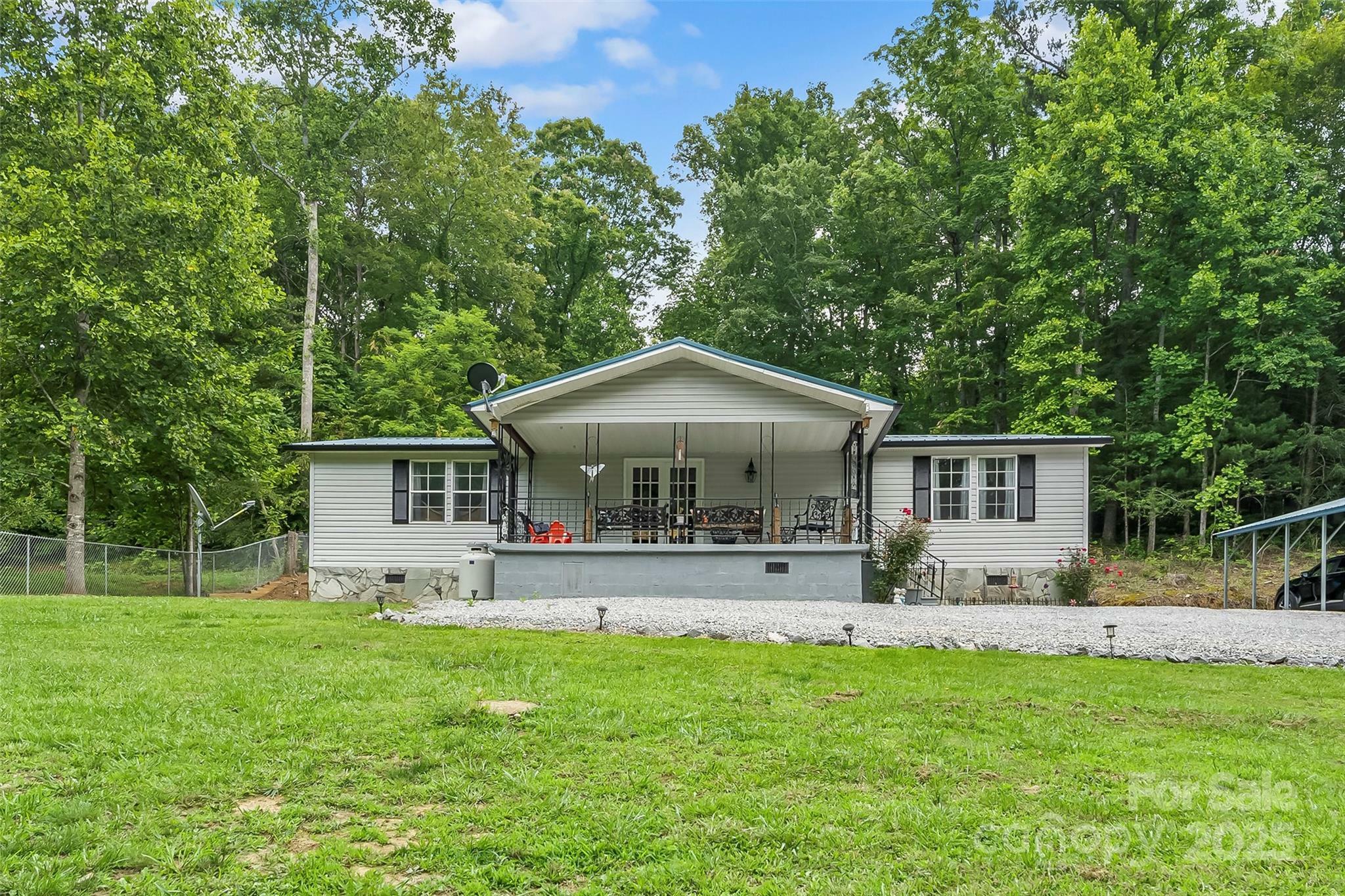 Property Photo: 1593 Yancey Road NC 28752