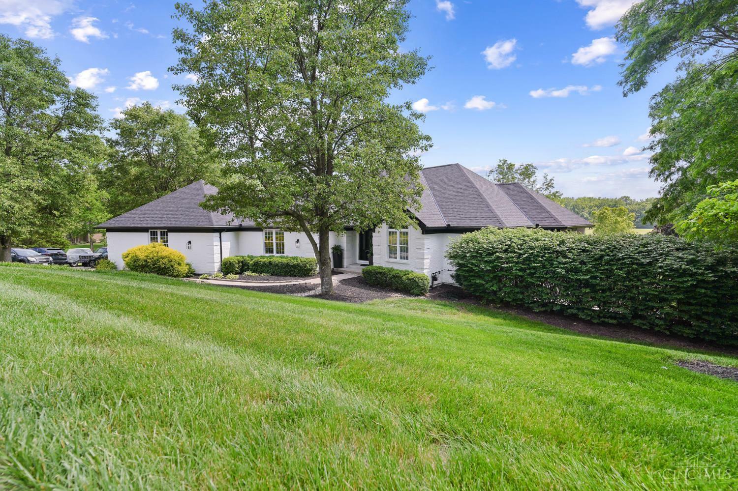 Property Photo: 4261 Hamilton Road OH 45036