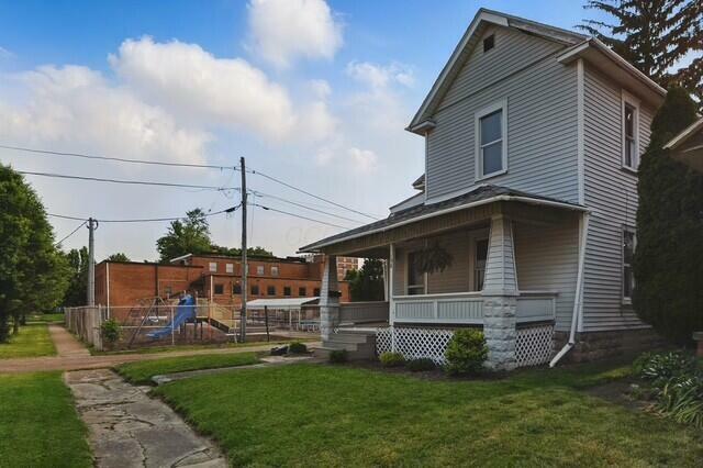 Property Photo: 198 Windsor Street OH 43302