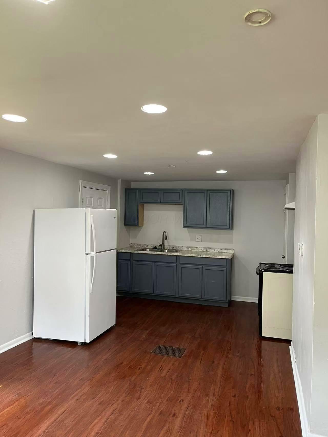 Property Photo: 1221 Atcheson Street OH 43203