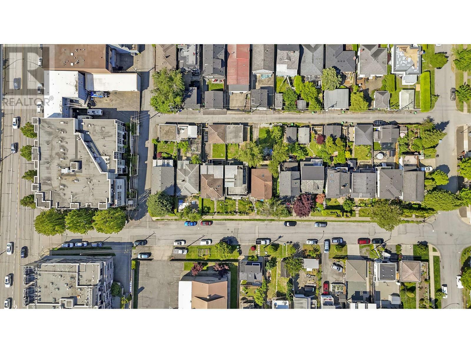 Property Photo: 743 Durward Avenue BC V5V 2Y9
