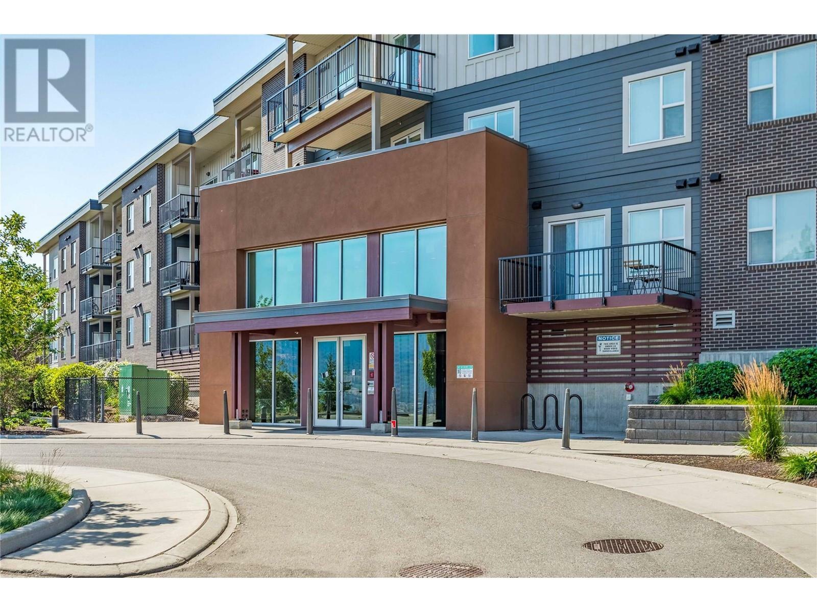 Property Photo: 935 Academy Way 322 BC V1V 3C9