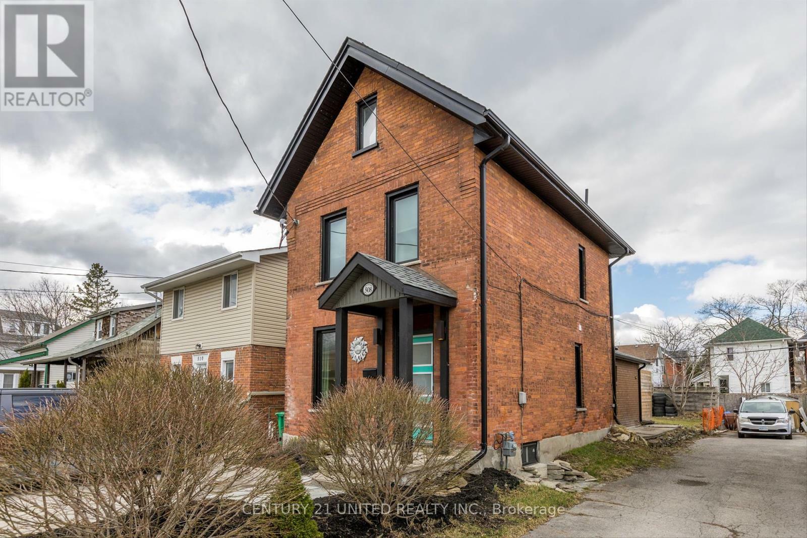 Property Photo: 508 Sherbrooke Street ON K9J 2P3