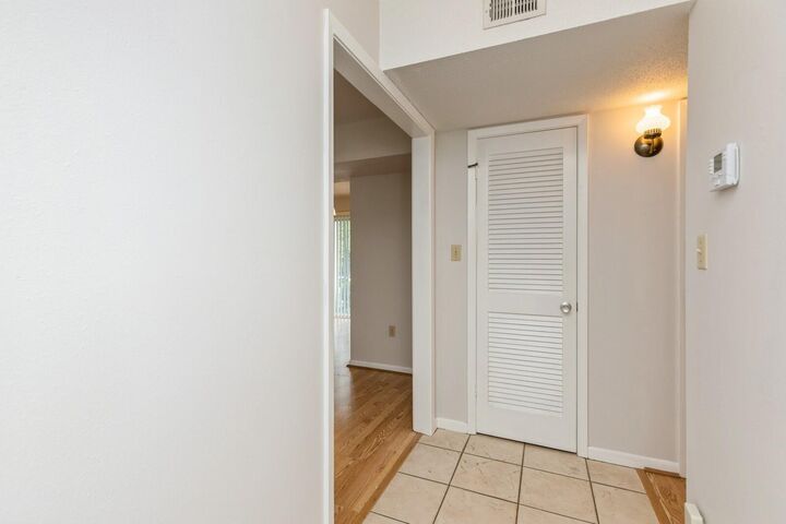 Property Photo:  104 Country Club Drive 104  FL 32578 