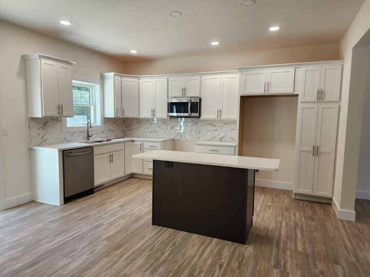 Property Photo: 4903 Grouse Hollow Drive PA 16504