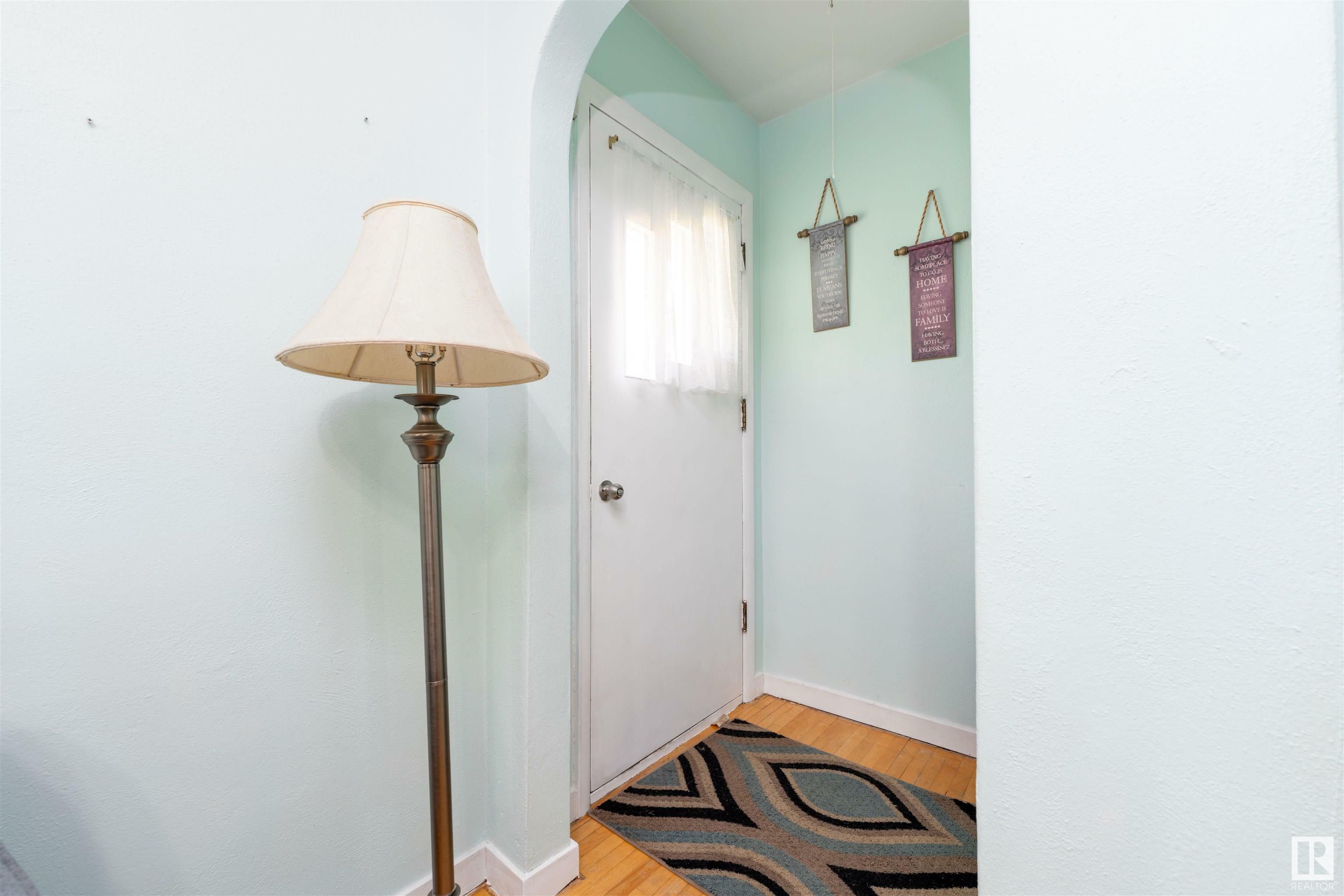 Property Photo: 4811 51 Avenue AB T0B 2R0