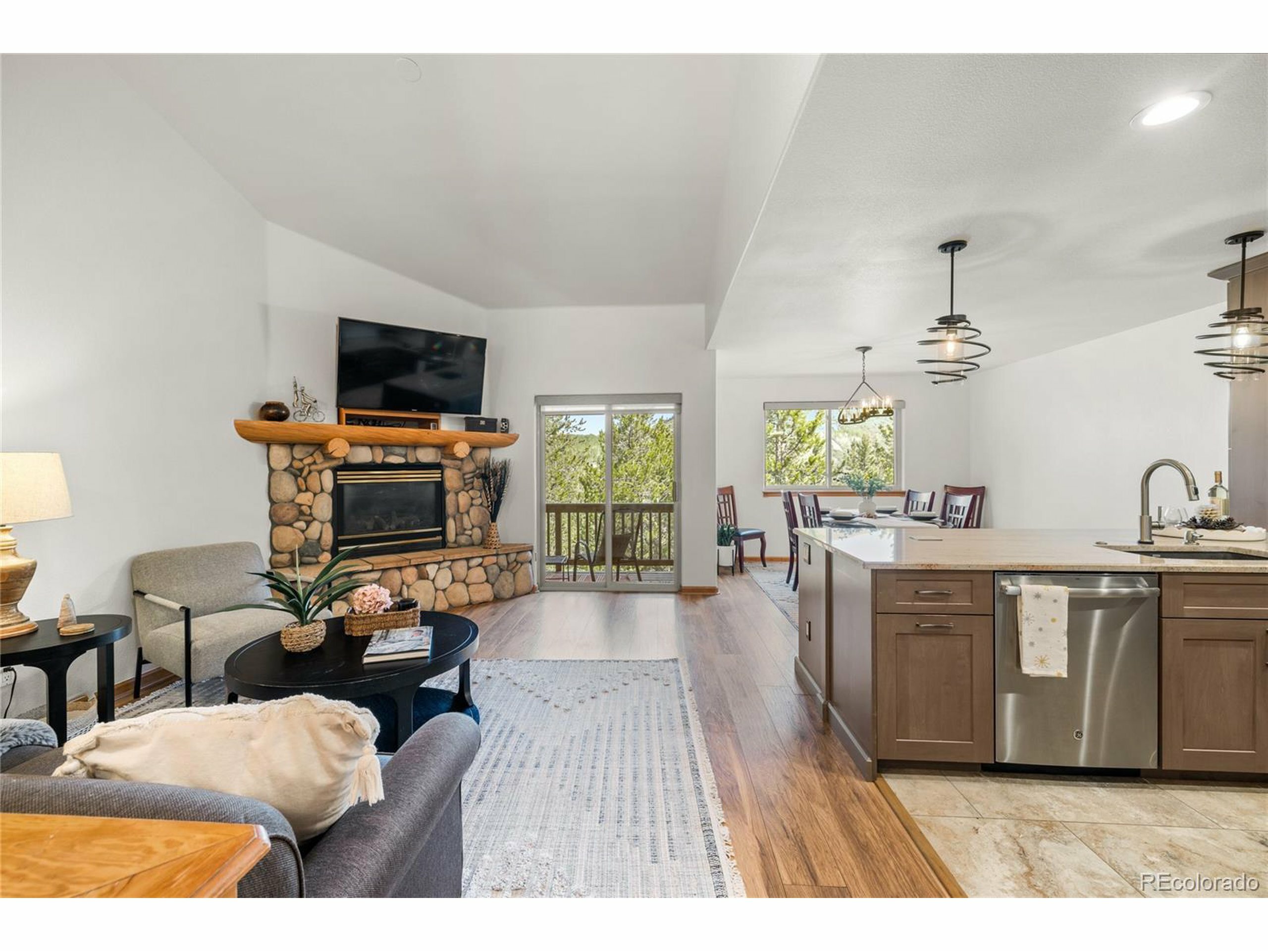 Property Photo: 97 Lookout Ridge Dr CO 80435