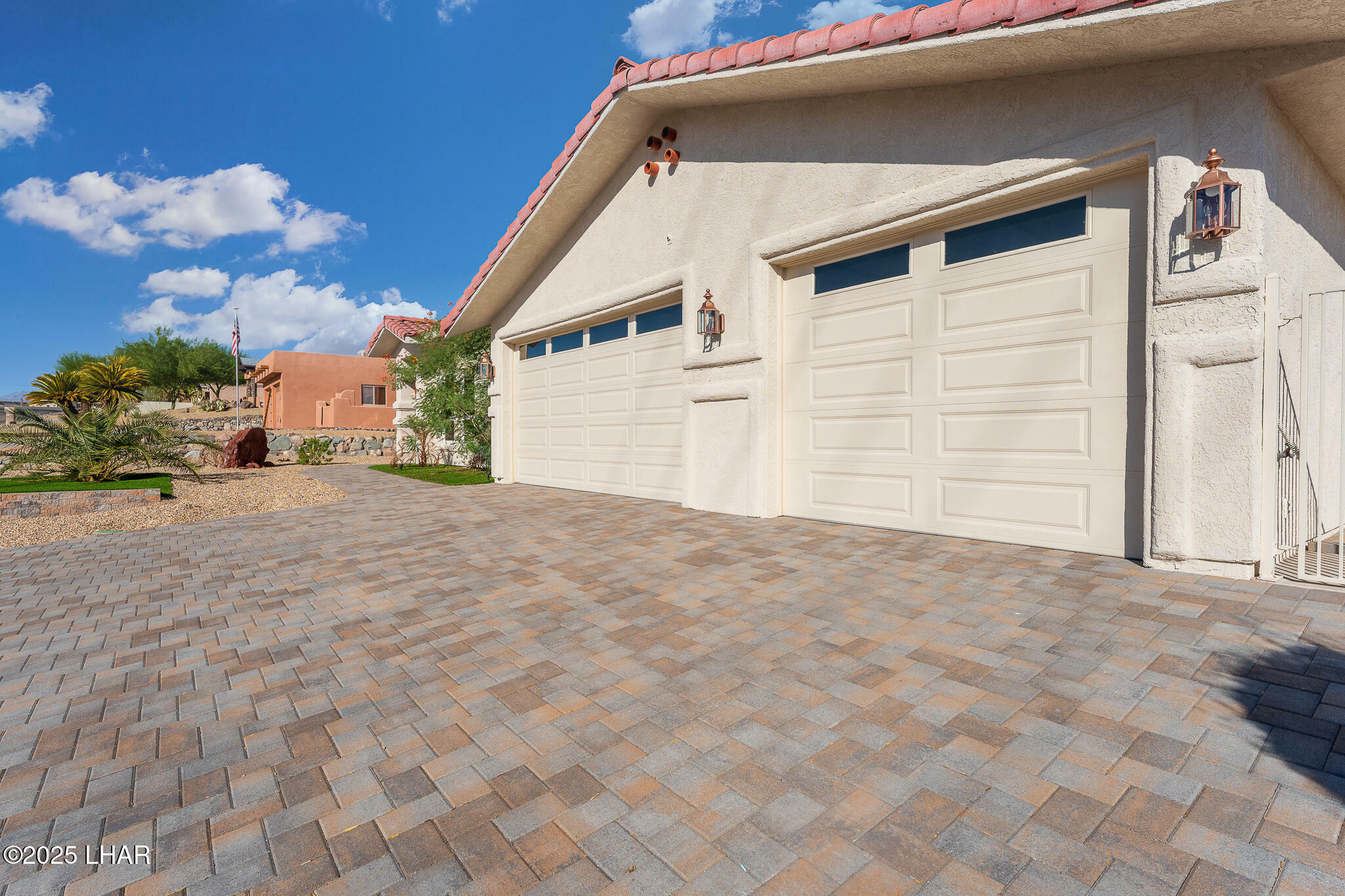 Property Photo: 1340 Powell Dr AZ 86406