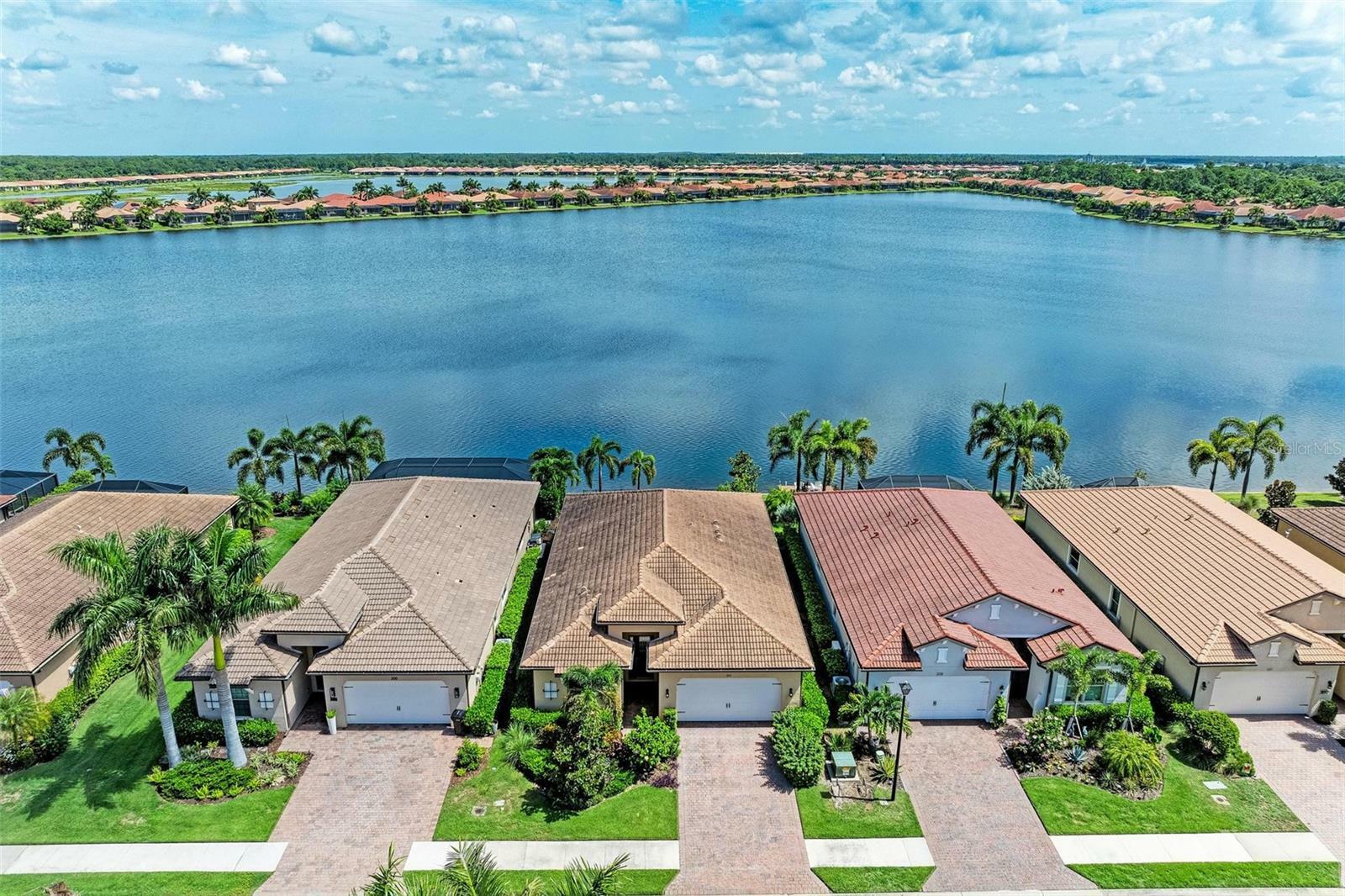 Property Photo: 204 Maraviya Boulevard FL 34275