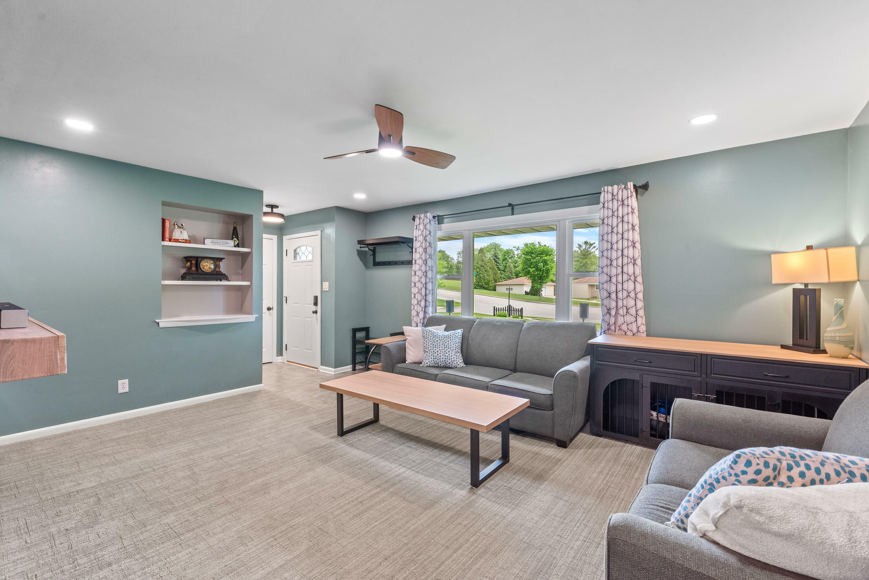 Property Photo: 5329 Morningside Dr WI 53129