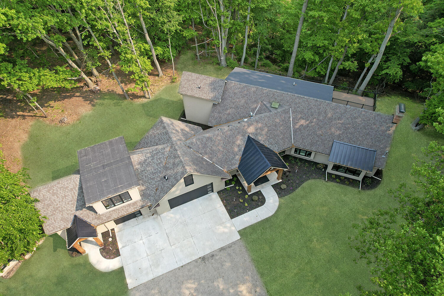 Property Photo: 582 Campbell Road MI 49453