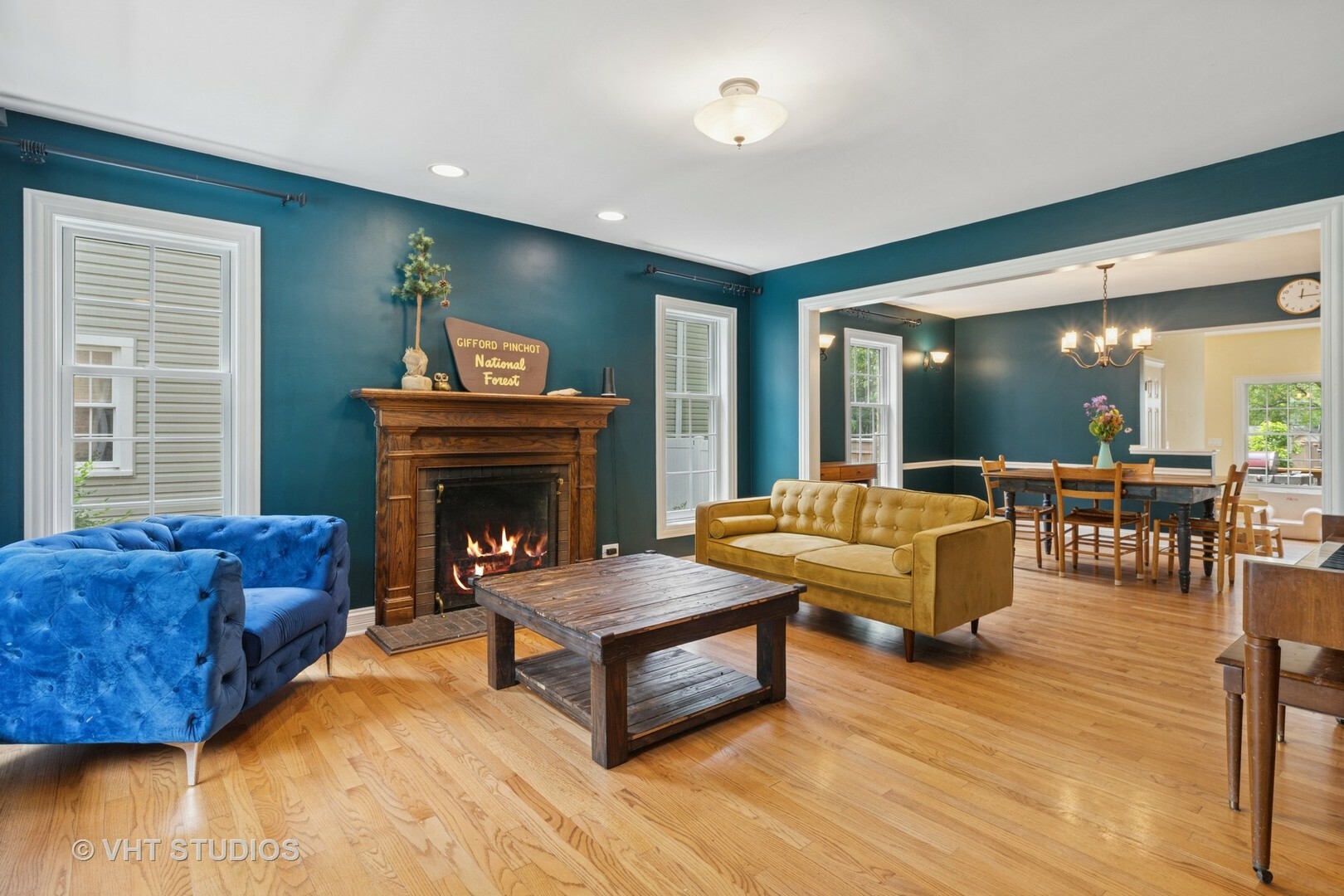 Property Photo: 720 Beaver Road IL 60025